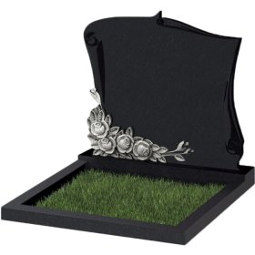 Семейный памятник из габбро