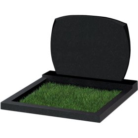 Семейный памятник из габбро