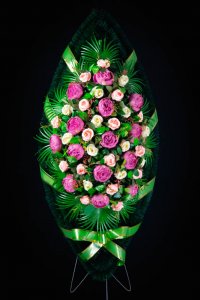 Венок ручной работы