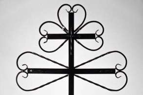 Металлические кресты